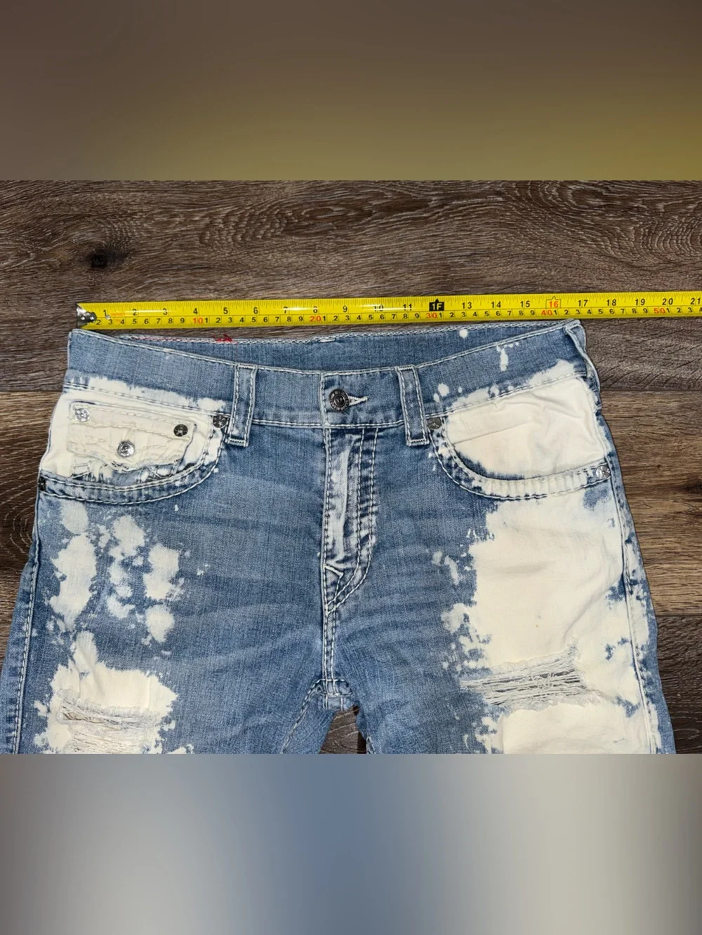 True Religion Straight Flap Big T Acid Wash Frayed Hem Cut-Off Shorts Men's 33